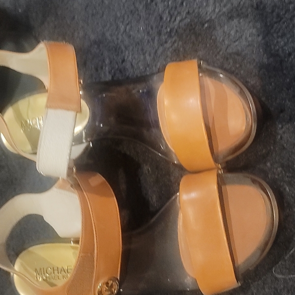 Michael Kors shoes - Picture 1 of 2